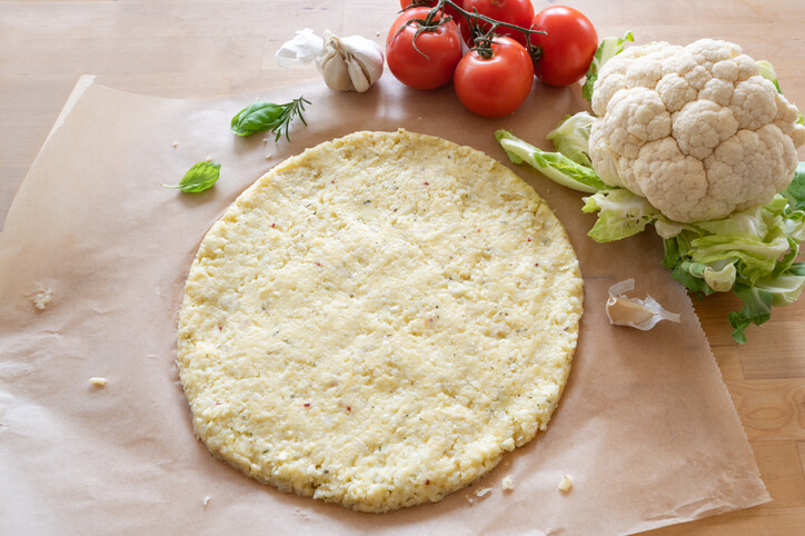 pizza con masa de coliflor