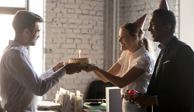 Buen ambiente laboral gracias a la retroalimentación positiva