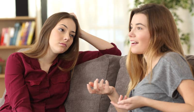 Las personas que sufren de este trastorno depresivo persistente a menudo tienen una visión negativa de sí mismos, del futuro, del entorno.