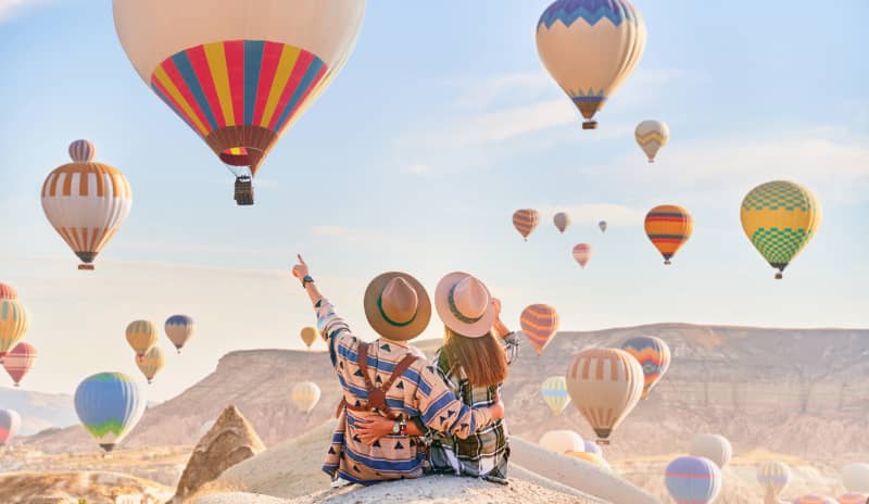 Viajar fomenta una mentalidad más abierta, uno de los muchos beneficios de viajar.