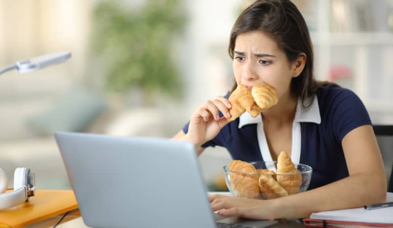 trastorno por atracón con comida basura