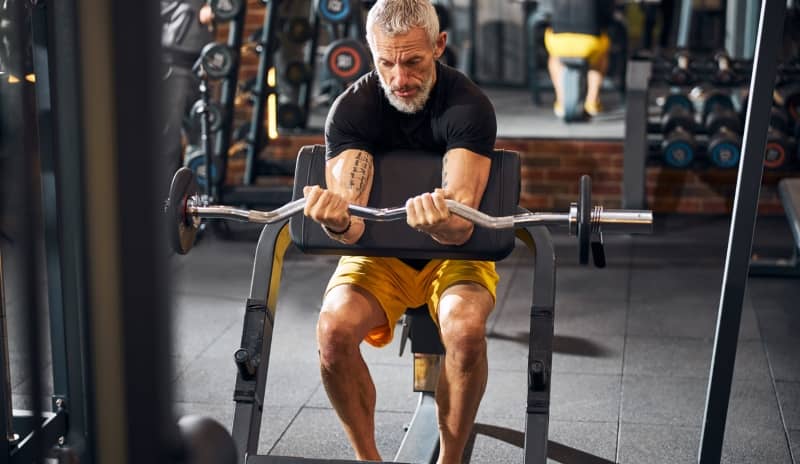 ejercicios de bíceps y tríceps