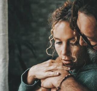 Pareja con apego ansioso