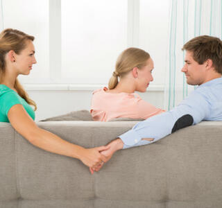 Relaciones con exparejas