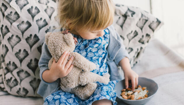 beneficios de los frutos secos para los niños