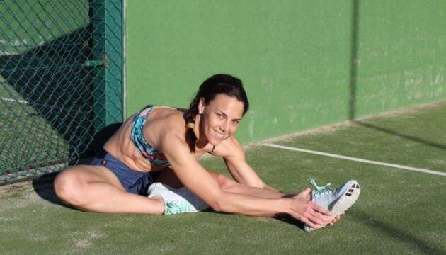 Actividad física después del embarazo y el postparto Estiramientos en el tenis