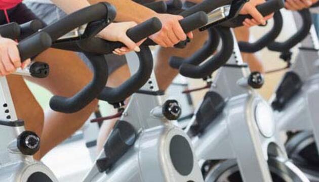 Elige una máquina cardiovascular cada día Gimnasio Fitness