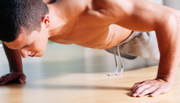 Ejercicios para hacer en casa: Burpees flexiones