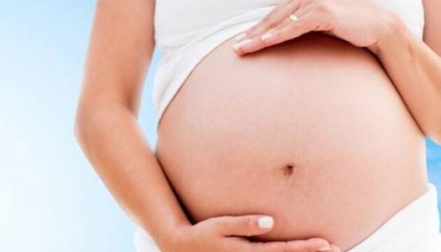 Hemorragias durante el embarazo Barriga de embarazada