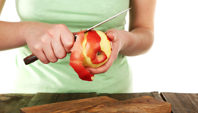 Fruta, ¿con piel o sin piel? Fruta, ¿con piel o sin piel?