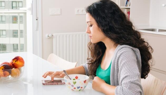 Lucía mi pediatra: Alimentación en la adolescencia Alimentación en la adolescencia