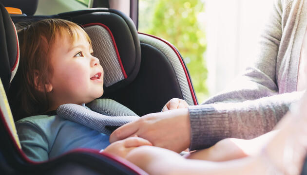 Mareos en el coche: ¿por qué los niños se marean más? Viajes en coche