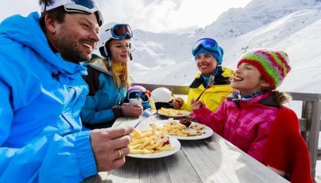 ¿Qué podemos comer después de un día de esquí? comida de esquí