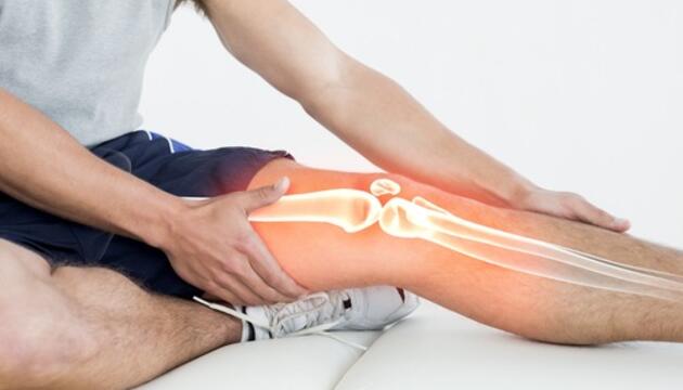Agujetas: qué son, falsos mitos y qué hacer cuando aparecen dolor en la rodilla