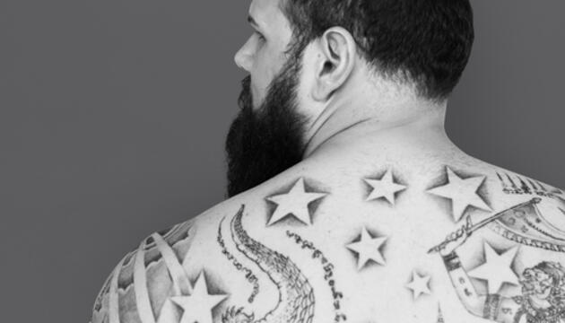 Tatuajes y riesgos tatuajes