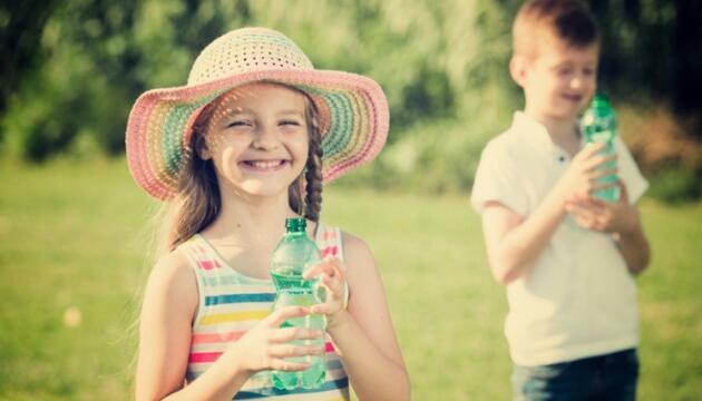 Cómo evitar la deshidratación infantil Cómo evitar la deshidratación infantil