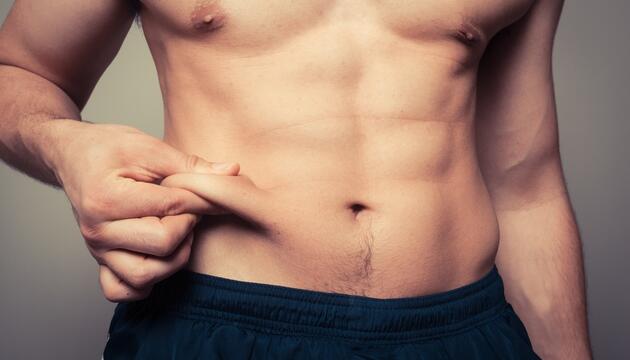 Perder grasa, formar músculo Grasa abdominal