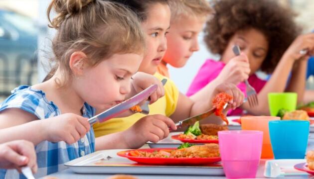 Menú saludable para niños en el colegio Menú escolar